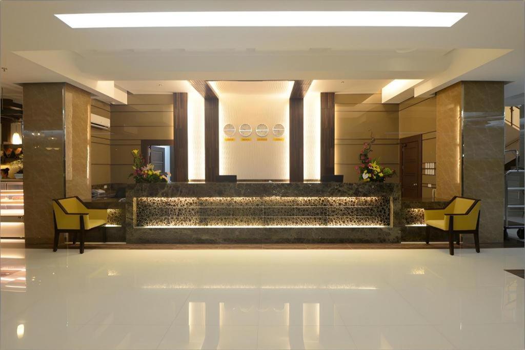 Diversion 21 Hotel Iloilo City Kültér fotó