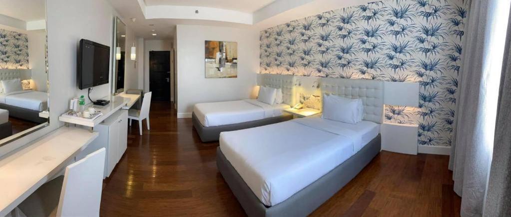 Diversion 21 Hotel Iloilo City Kültér fotó