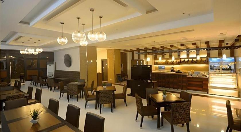 Diversion 21 Hotel Iloilo City Kültér fotó