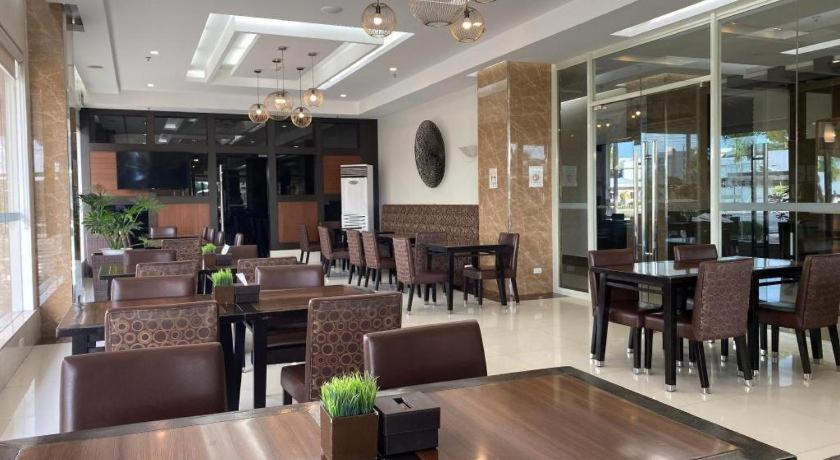 Diversion 21 Hotel Iloilo City Kültér fotó
