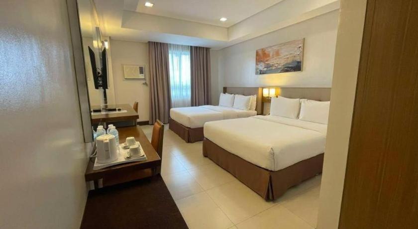 Diversion 21 Hotel Iloilo City Kültér fotó