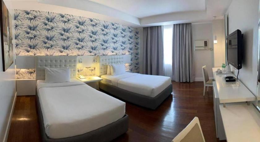 Diversion 21 Hotel Iloilo City Kültér fotó