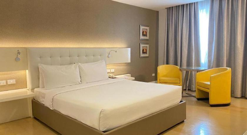 Diversion 21 Hotel Iloilo City Kültér fotó